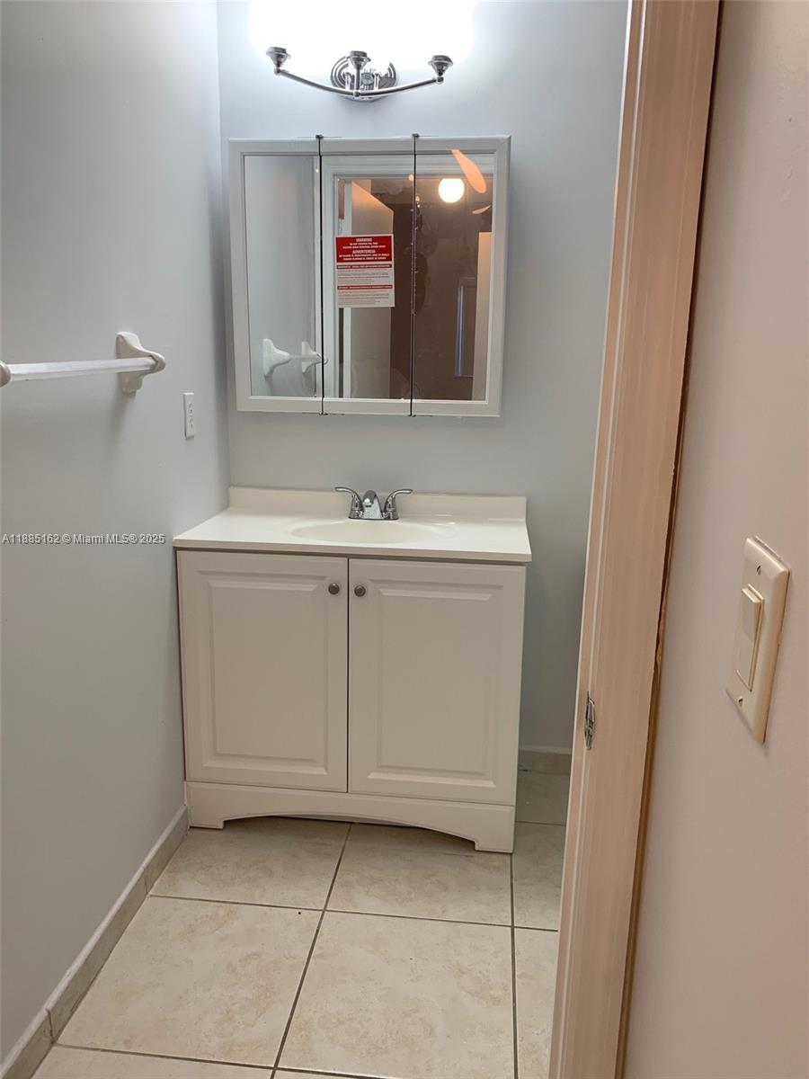 PALM GARDENS AT DORAL CON - Residential