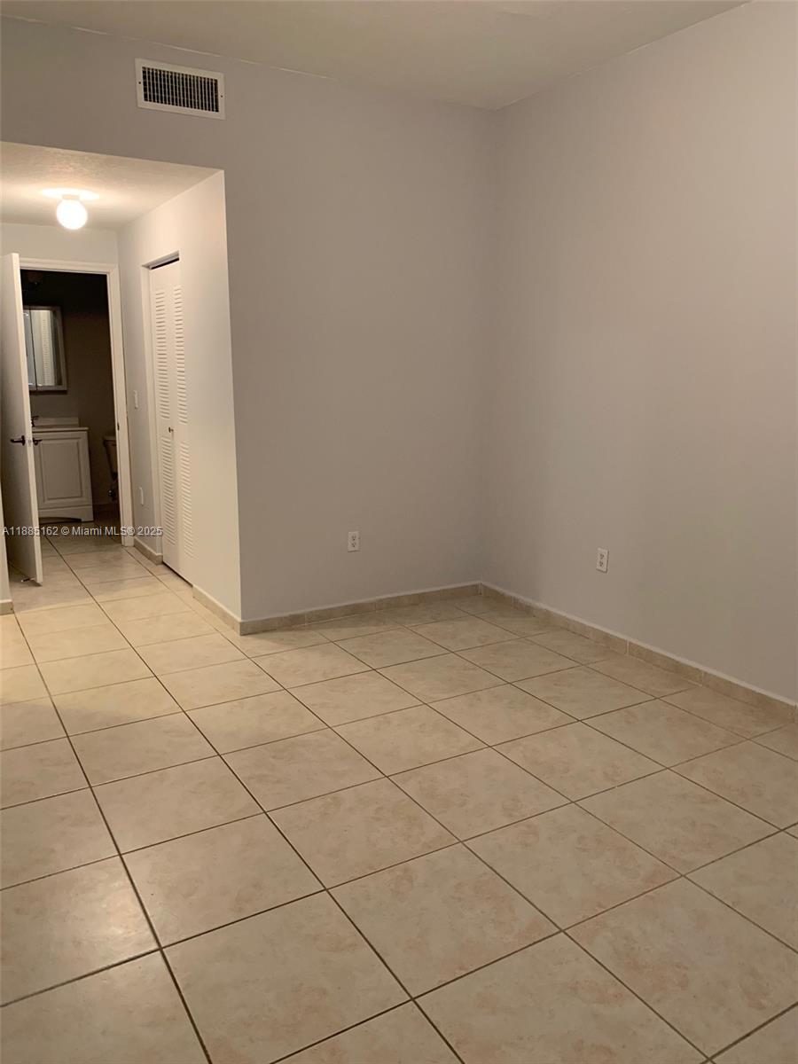 PALM GARDENS AT DORAL CON - Residential