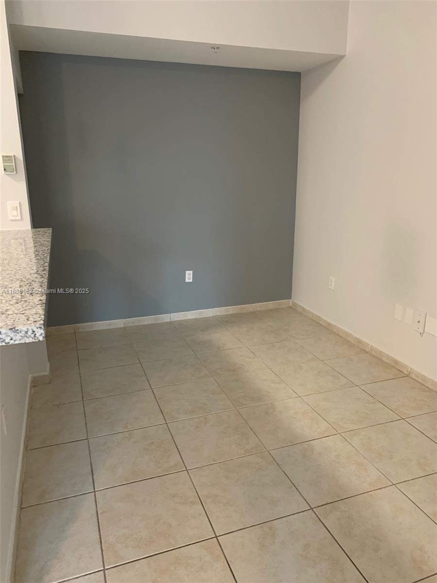 PALM GARDENS AT DORAL CON - Residential