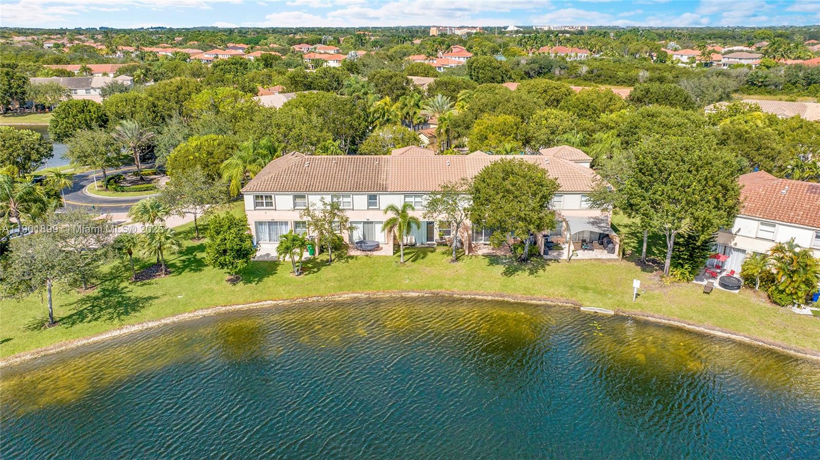 RIVIERA ISLES IV - Residential