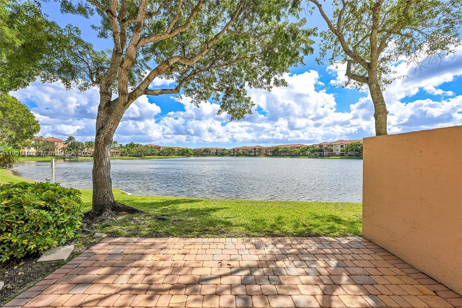 RIVIERA ISLES IV - Residential