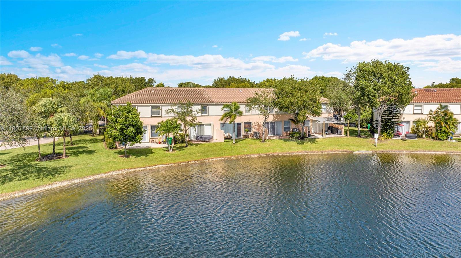 RIVIERA ISLES IV - Residential