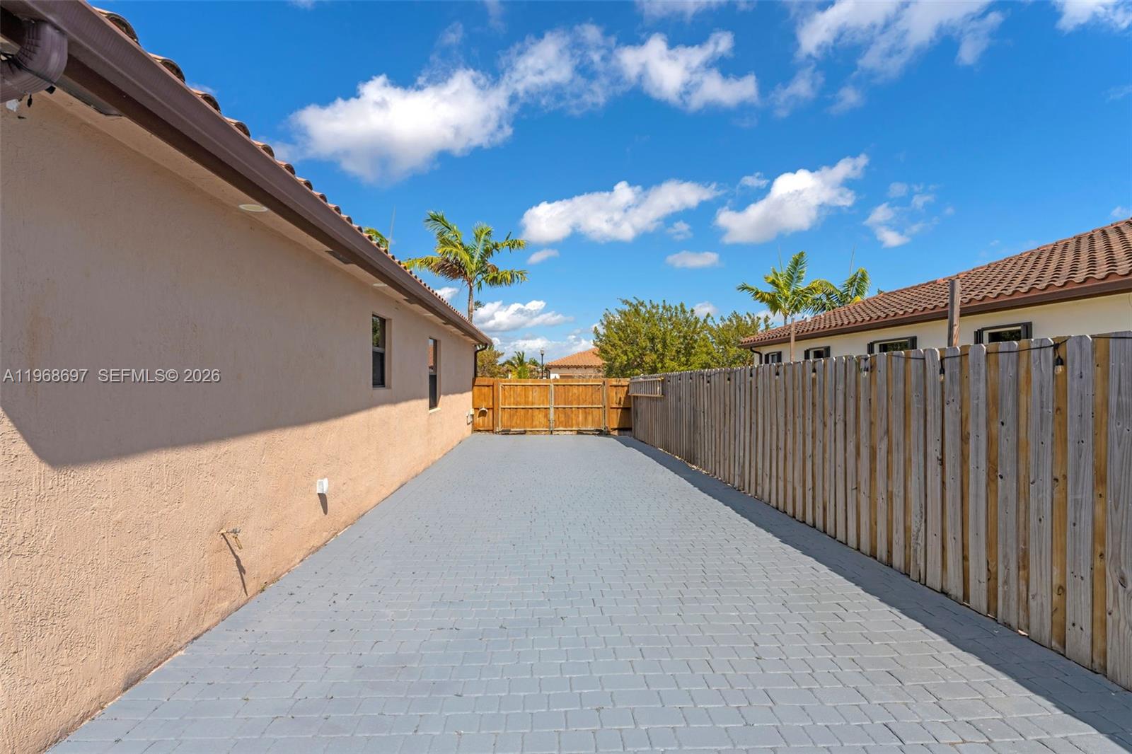 KINGMAN COMMONS - Residential