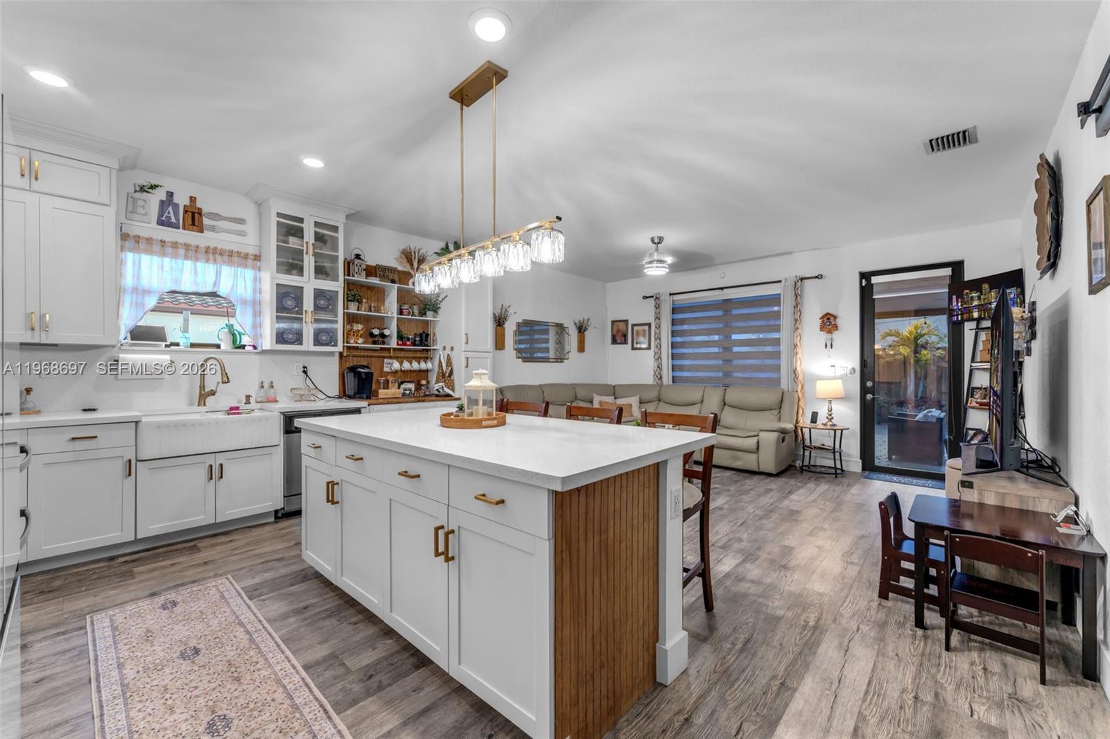 KINGMAN COMMONS - Residential