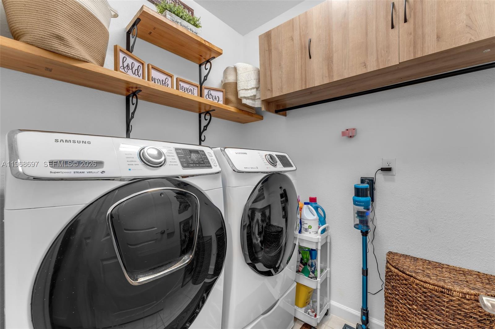 KINGMAN COMMONS - Residential