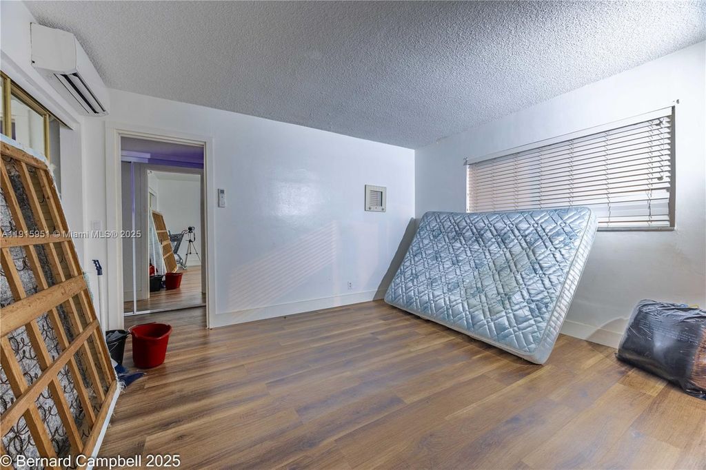 Photo of 161 NE 10th Ave #15A, Hallandale Beach, FL 33009 (MLS # A11915951)