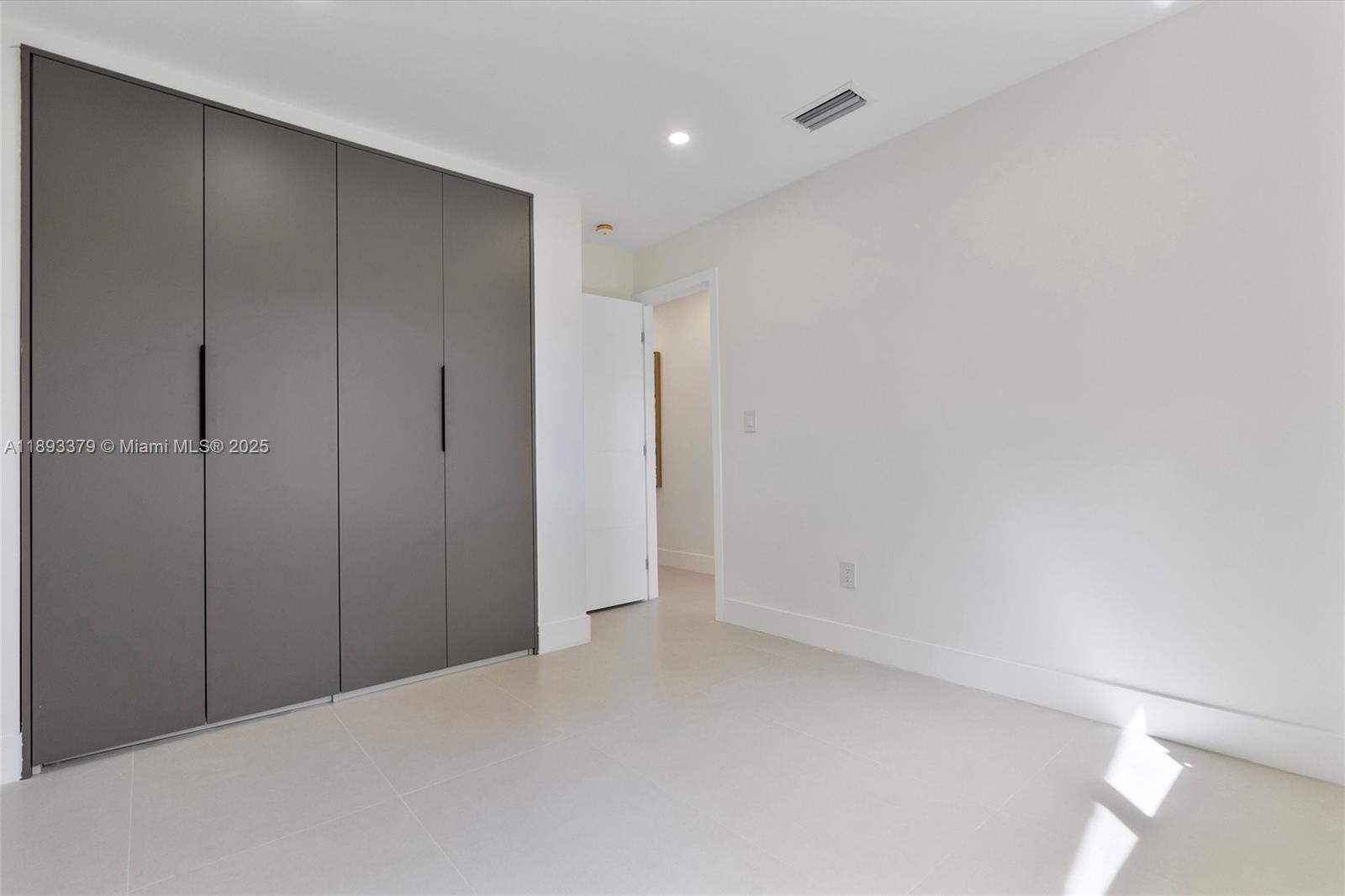 1ST ADDN TO BIRD SOUTH - Residential