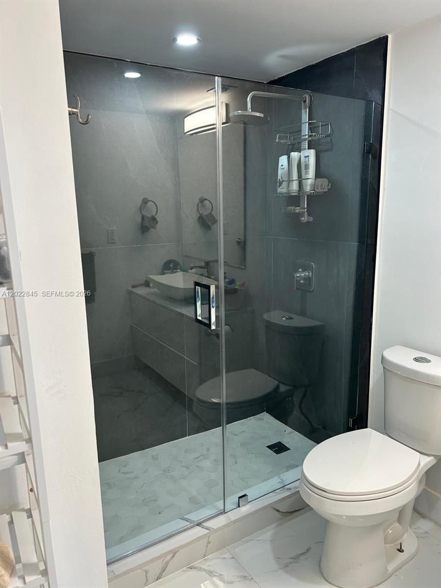 OCEANVIEW BUILDING A COND - Residential