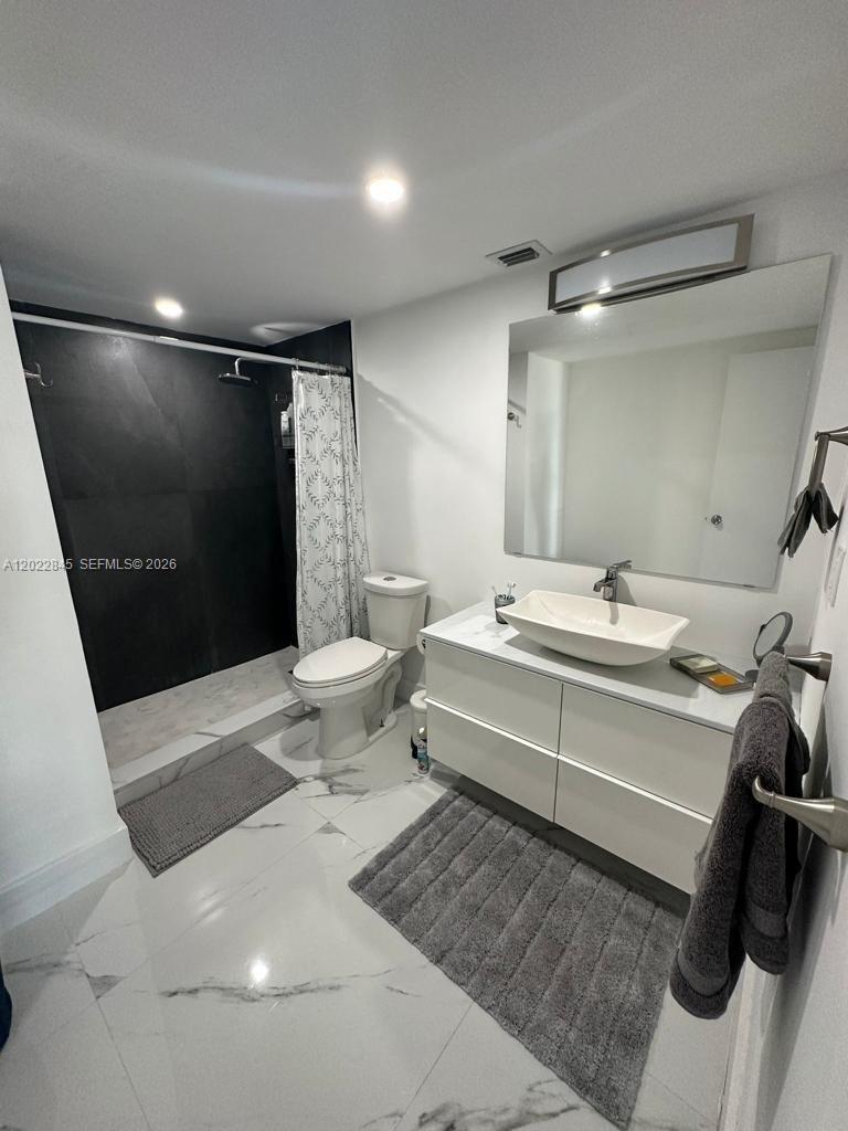 OCEANVIEW BUILDING A COND - Residential