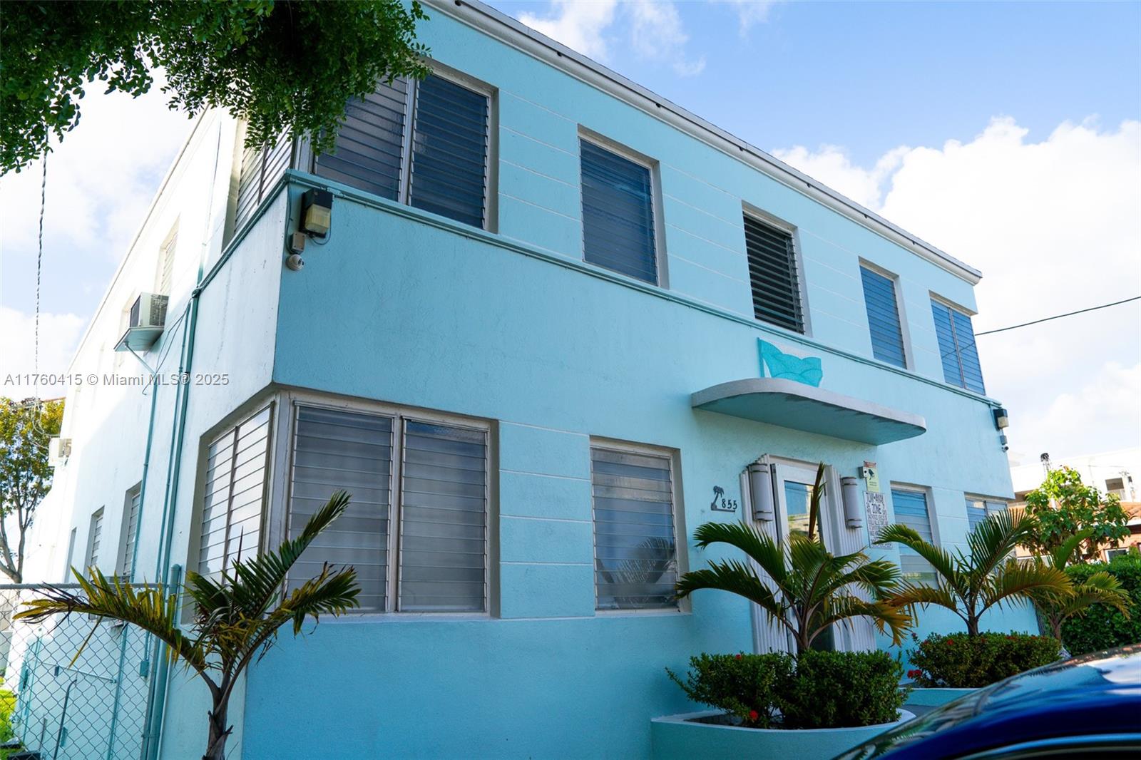 Amazing location, opportunity for investors. Beautiful property of 8 units remodeled, furnished and decorated in impeccable style. Zoning permits short term rentals, Airbnb, units are furnished. 40-year certification complete. Great Location!