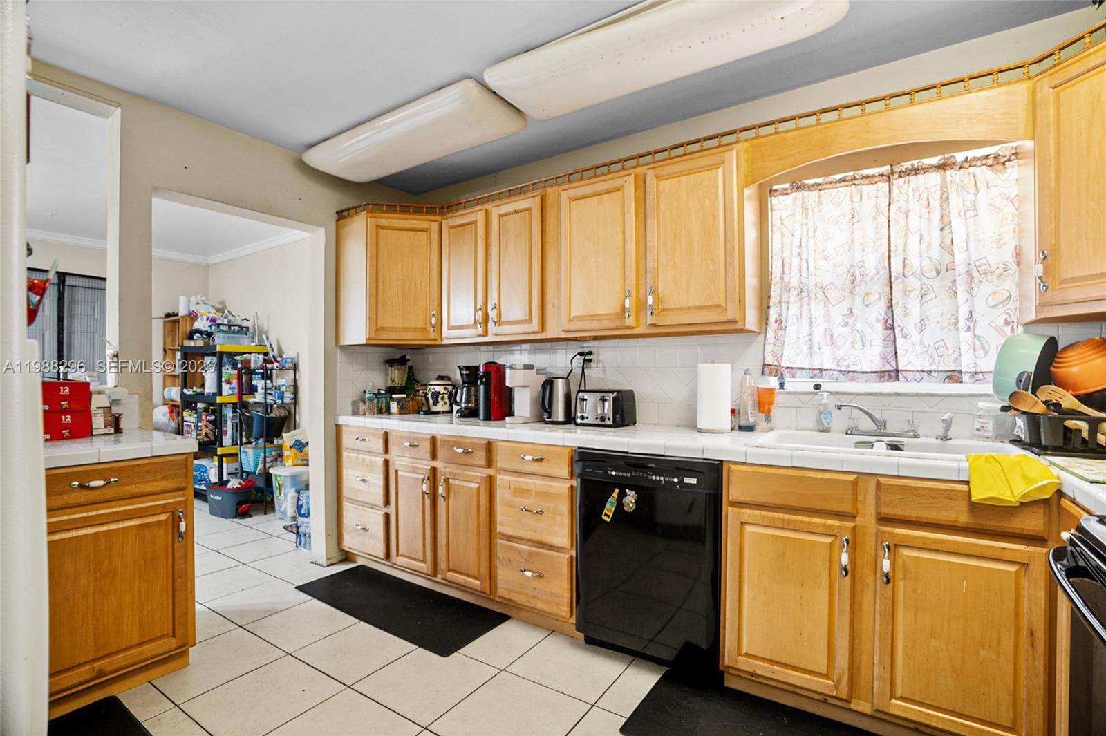 HOLLYWOOD BEACH GARDENS - Residential Income