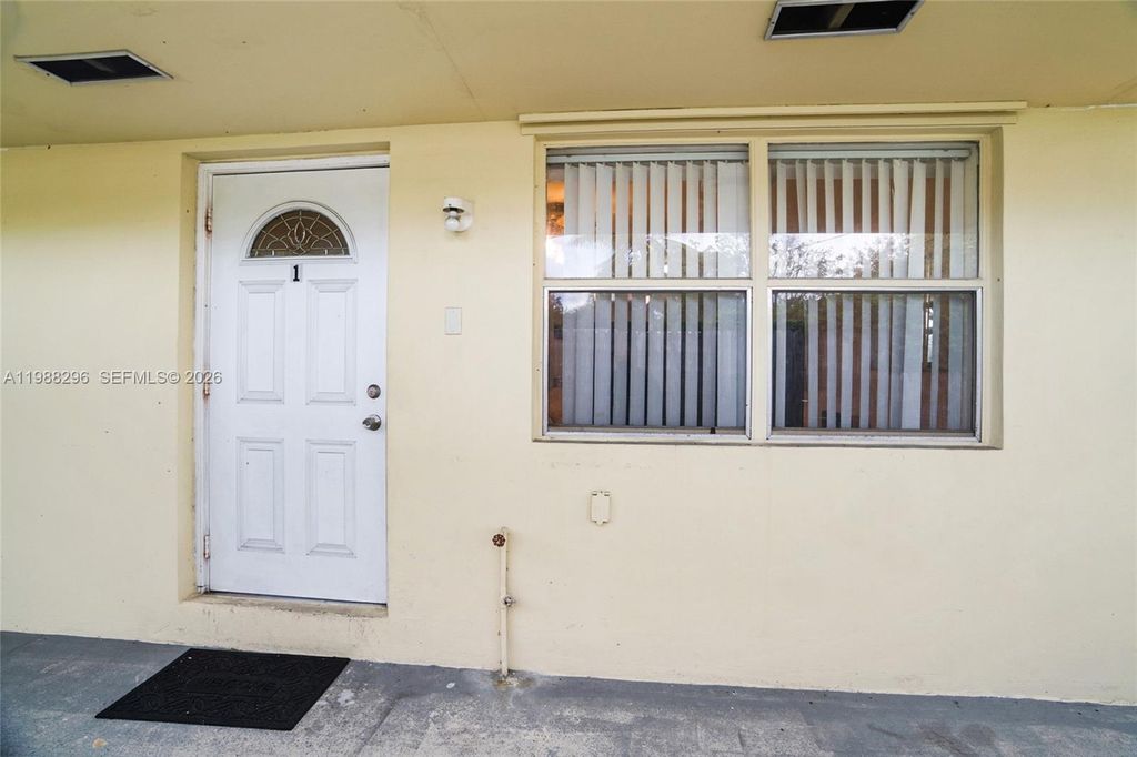 Photo of 5850 Lincoln St, Hollywood, FL 33021 (MLS # A11988296)