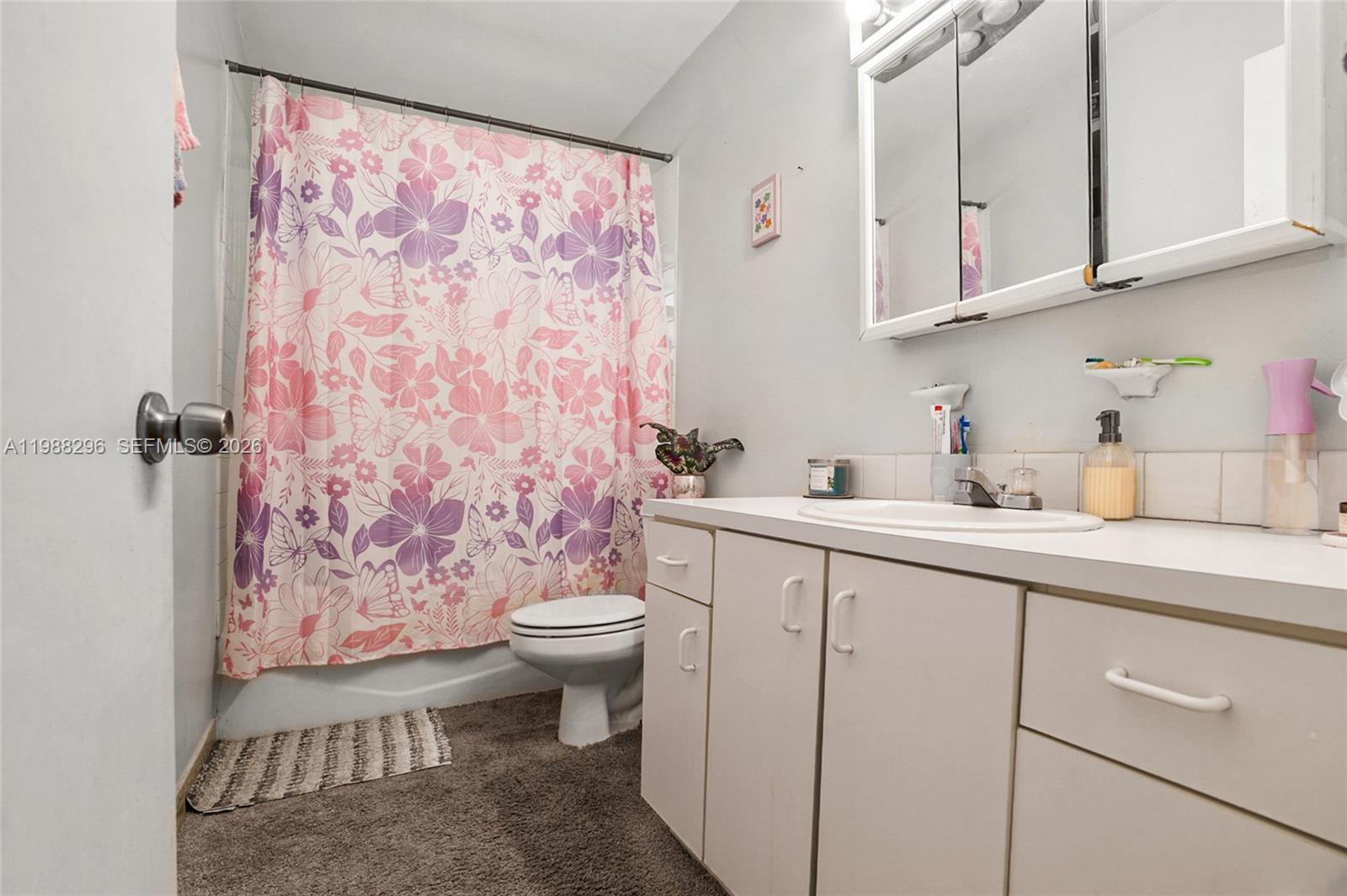 HOLLYWOOD BEACH GARDENS - Residential Income