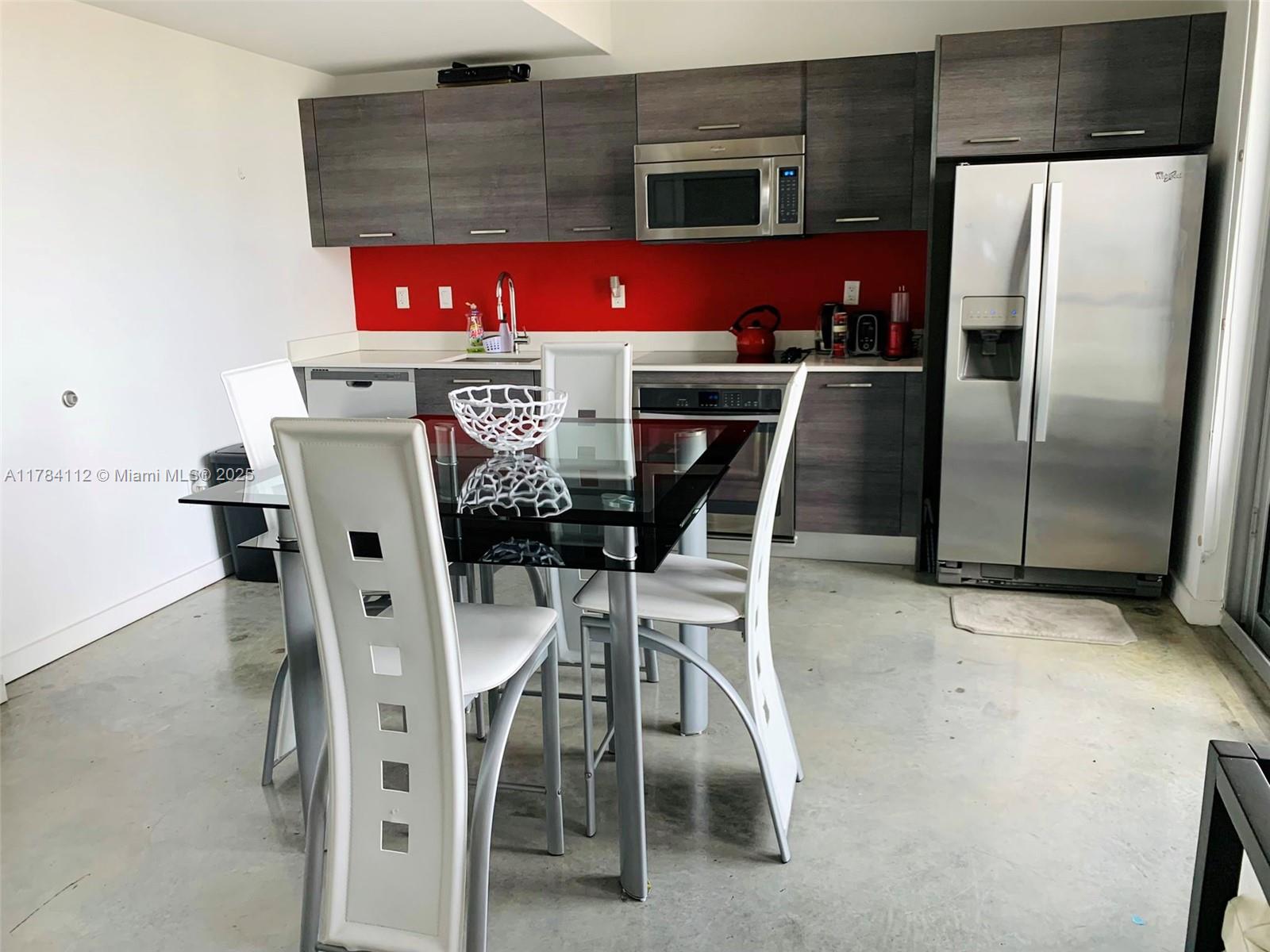 CENTRO CONDO - Residential Lease