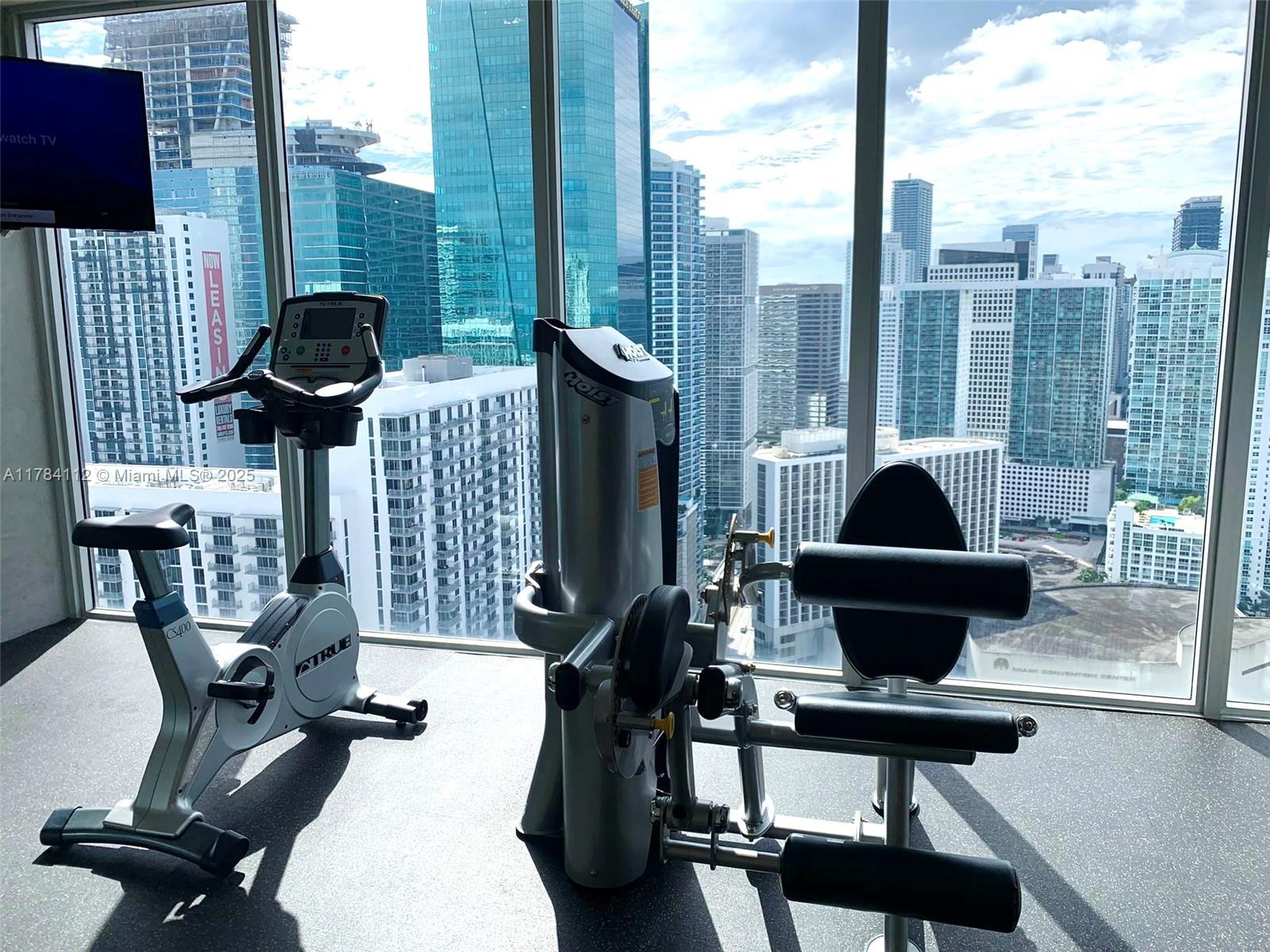 CENTRO CONDO - Residential Lease