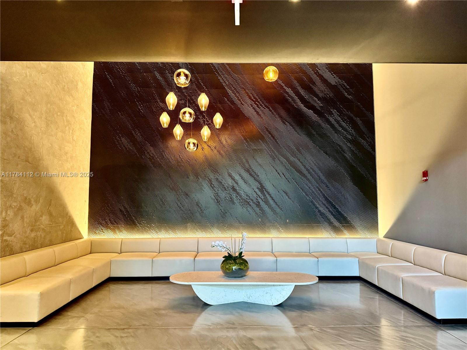 CENTRO CONDO - Residential Lease