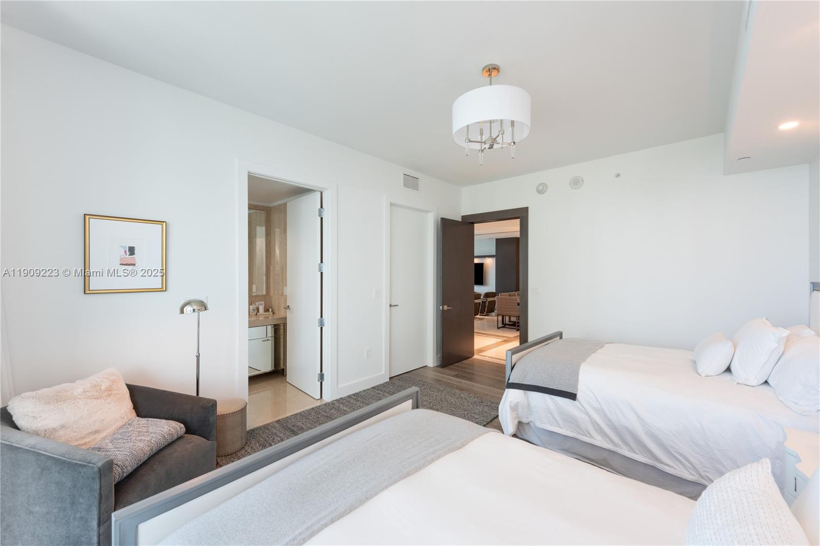 CHATEAU BEACH CONDO - Residential Lease