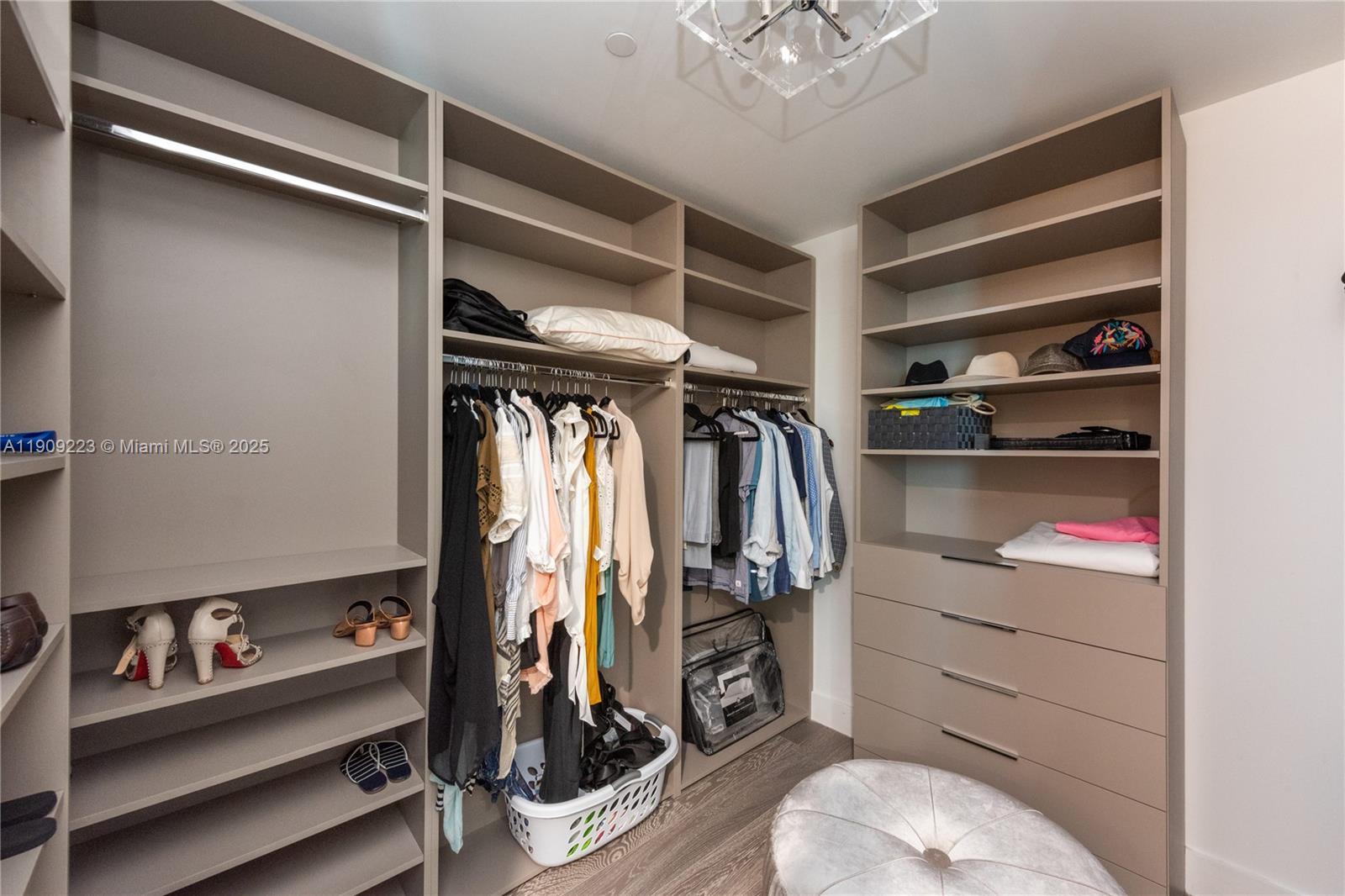 CHATEAU BEACH CONDO - Residential Lease