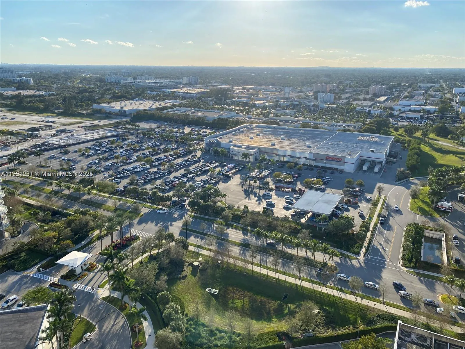 North Miami, Florida 33181, United States, 2 Bedrooms Bedrooms, ,2 BathroomsBathrooms,Residential,Active,77139