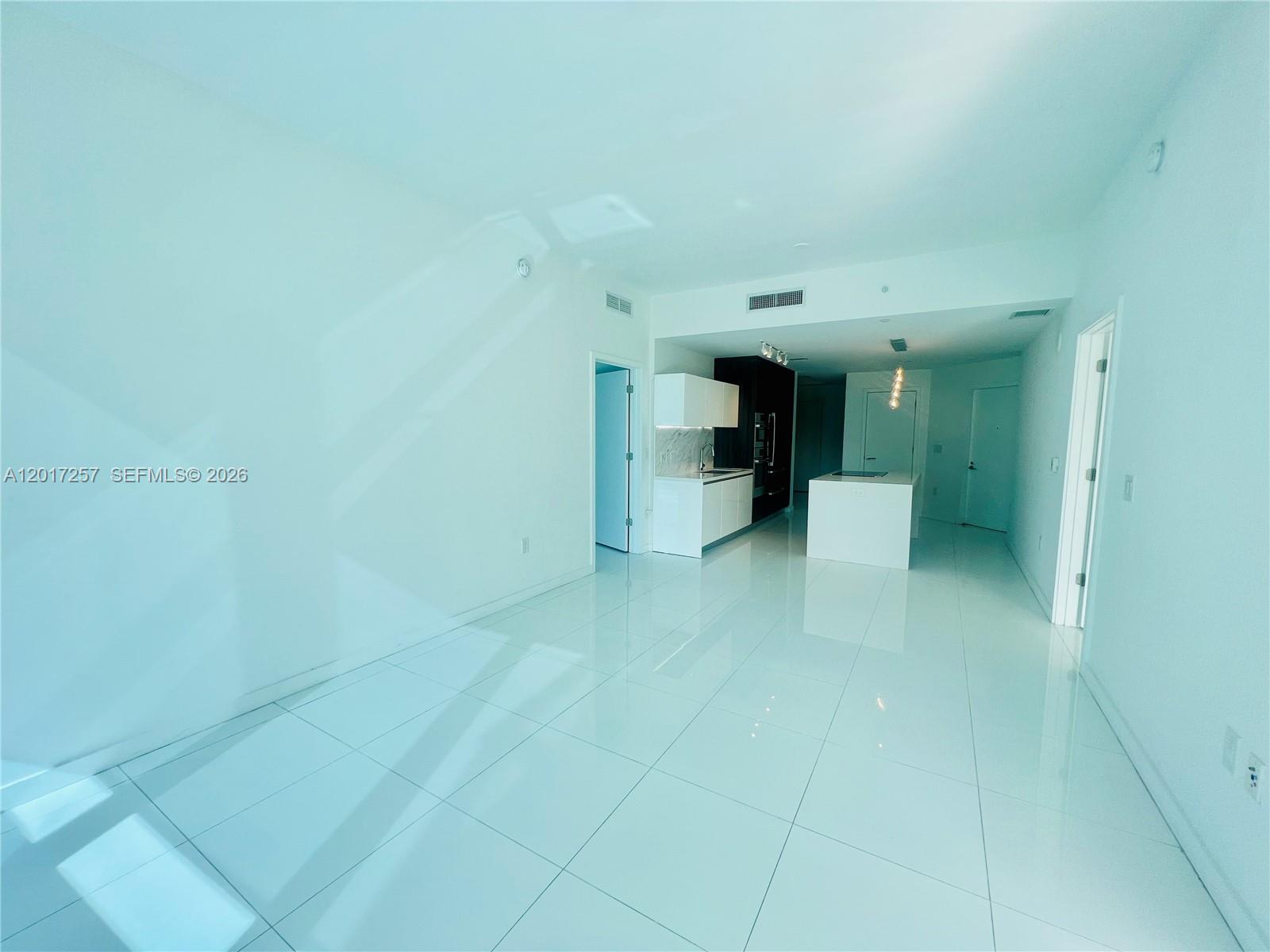 PARAMOUNT MIAMI WORLD CENT - Residential