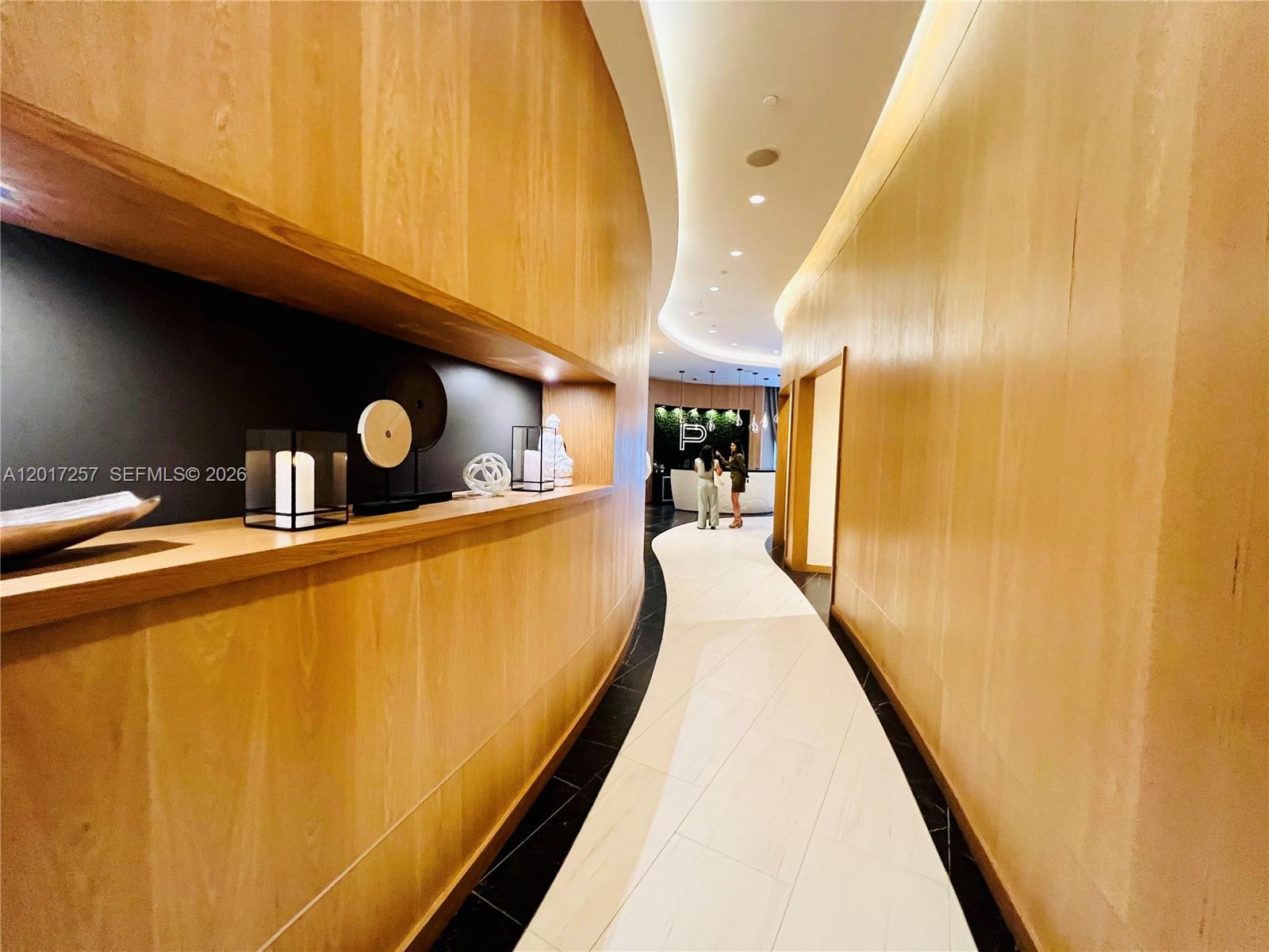 PARAMOUNT MIAMI WORLD CENT - Residential