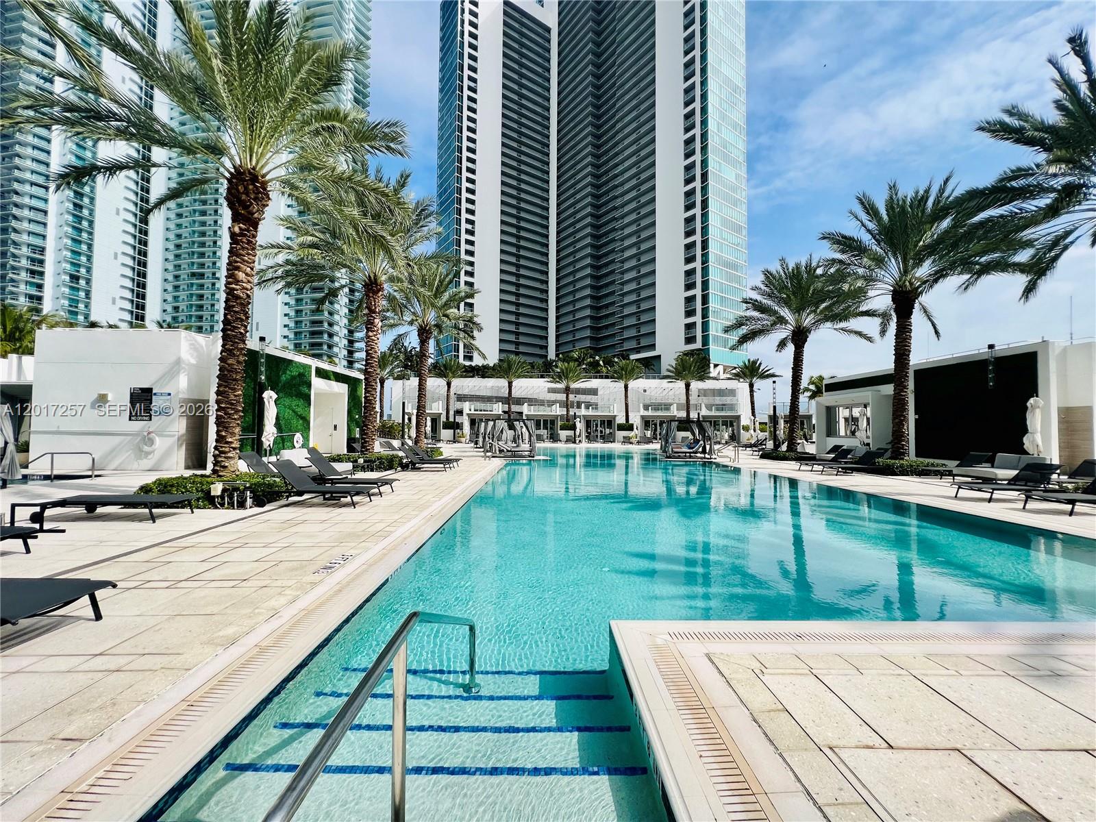 PARAMOUNT MIAMI WORLD CENT - Residential