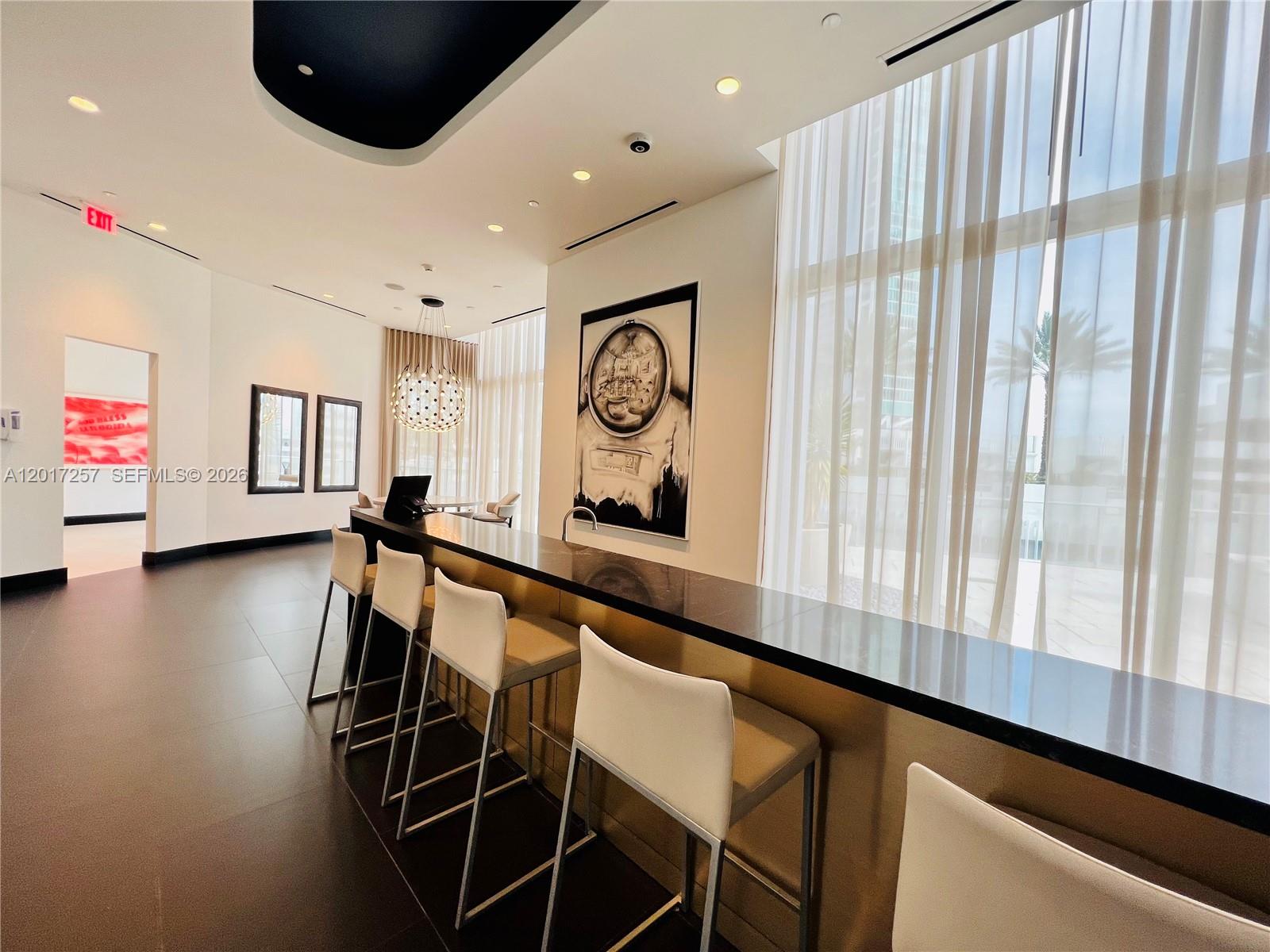 PARAMOUNT MIAMI WORLD CENT - Residential