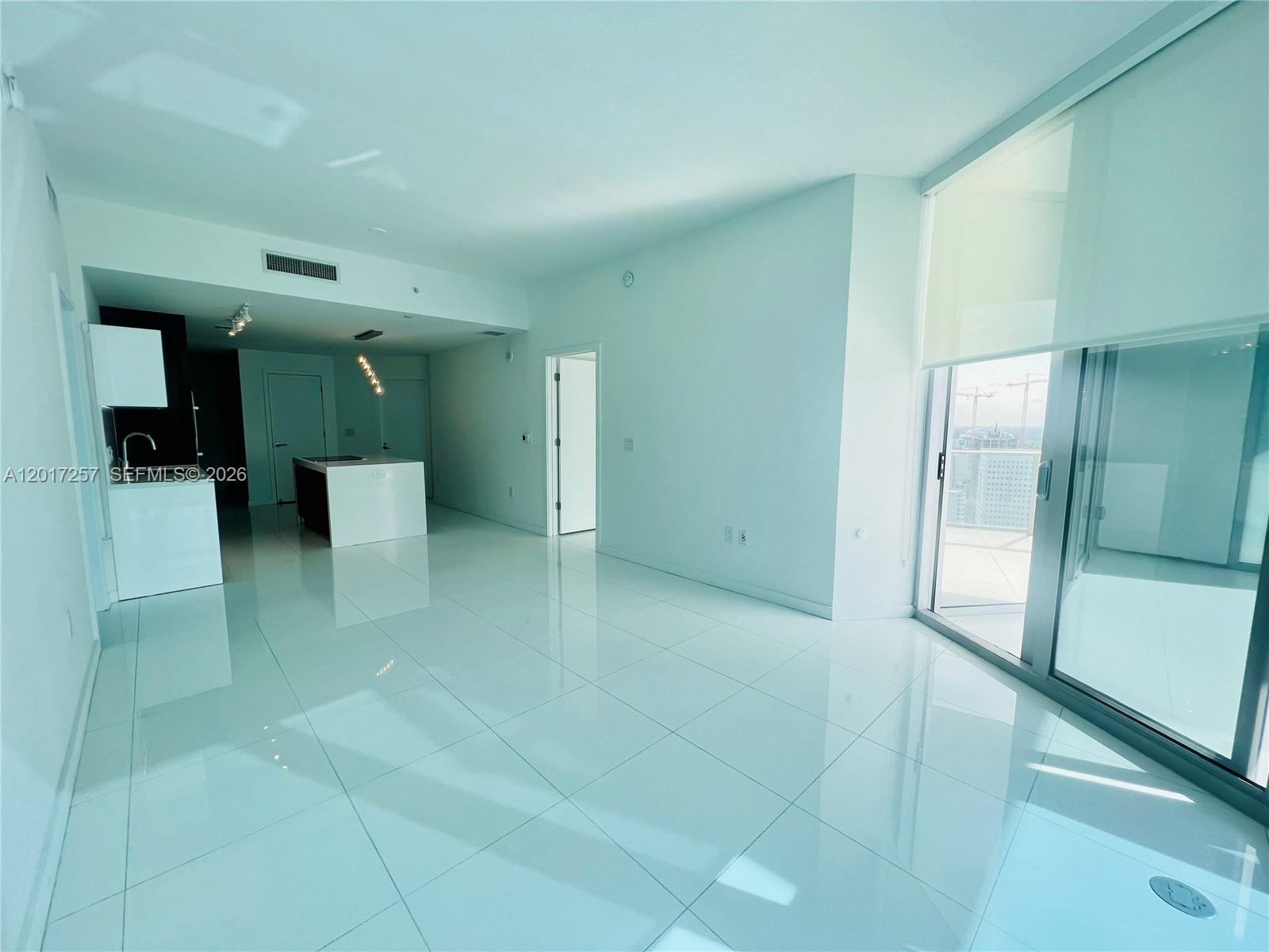 PARAMOUNT MIAMI WORLD CENT - Residential