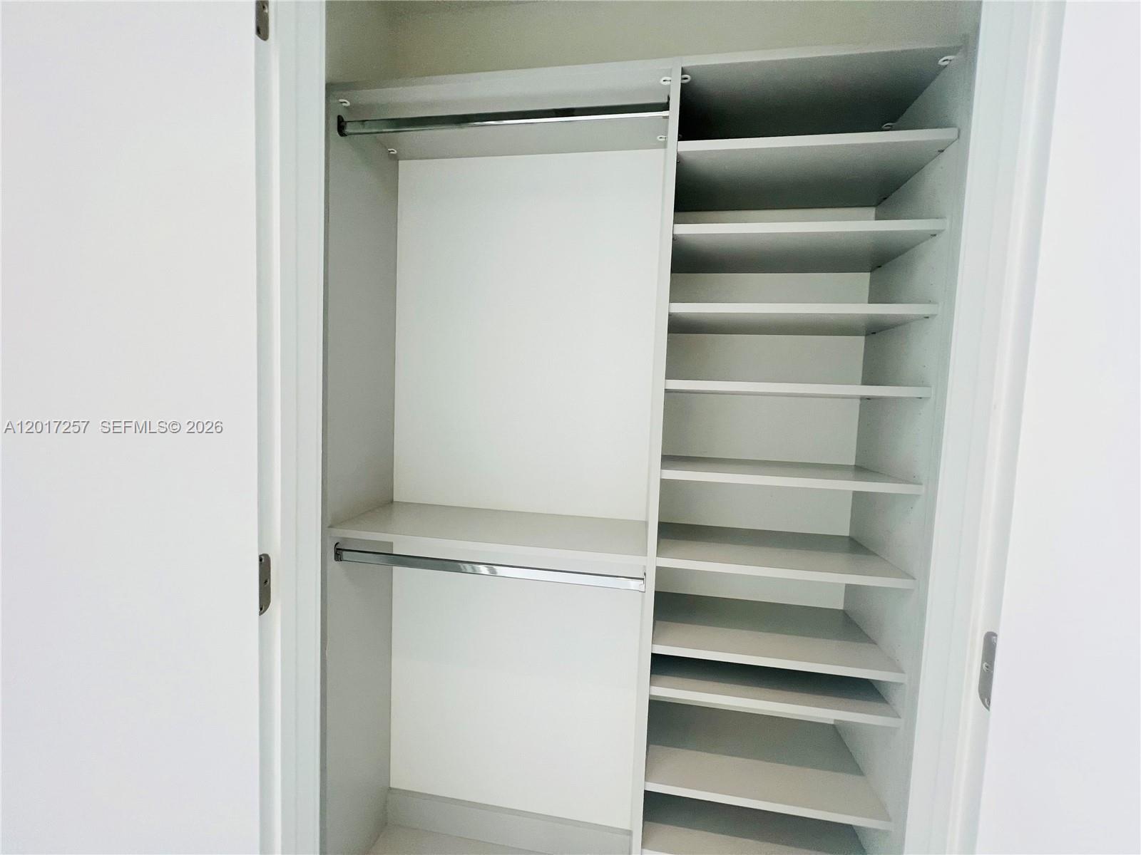 PARAMOUNT MIAMI WORLD CENT - Residential