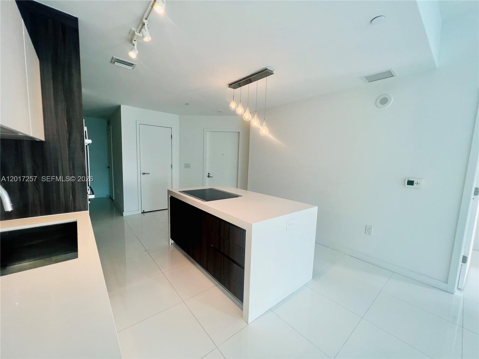 PARAMOUNT MIAMI WORLD CENT - Residential