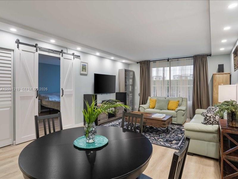 6193 Rock Island Rd 105