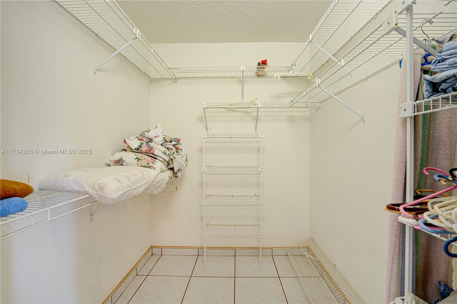 PALM CHASE CONDO - Residential