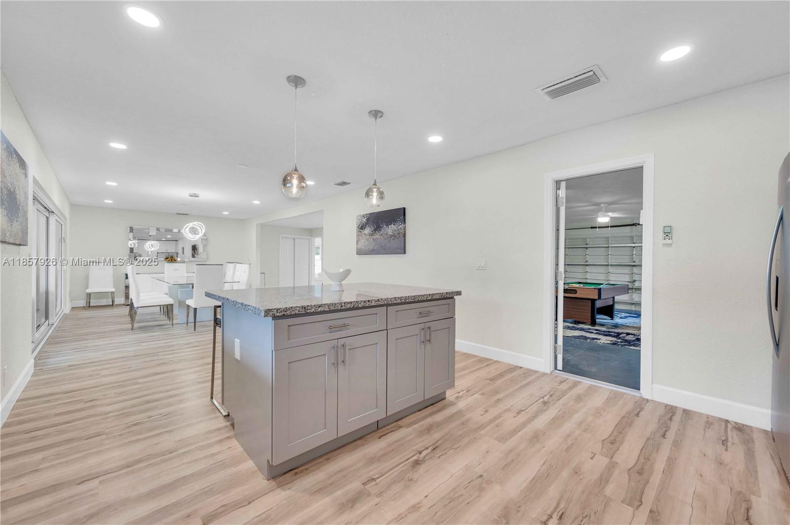 HOLLYWOOD HILLS AMEN PLAT - Residential Lease