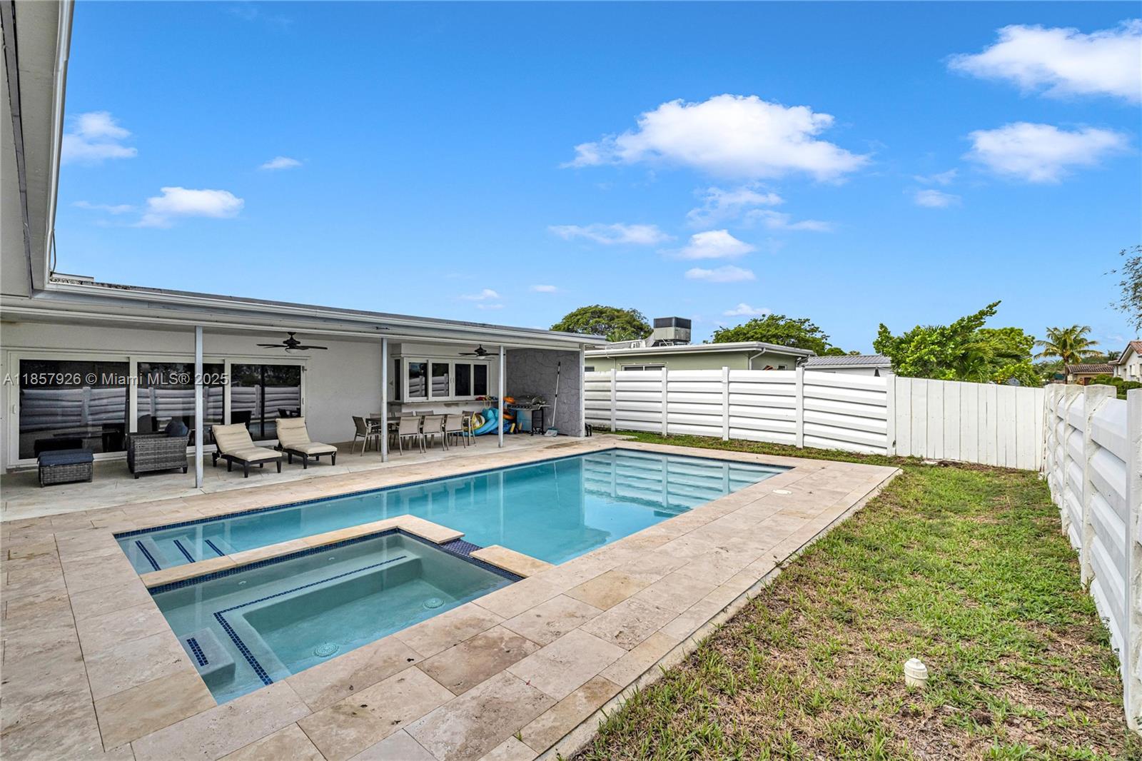 HOLLYWOOD HILLS AMEN PLAT - Residential Lease