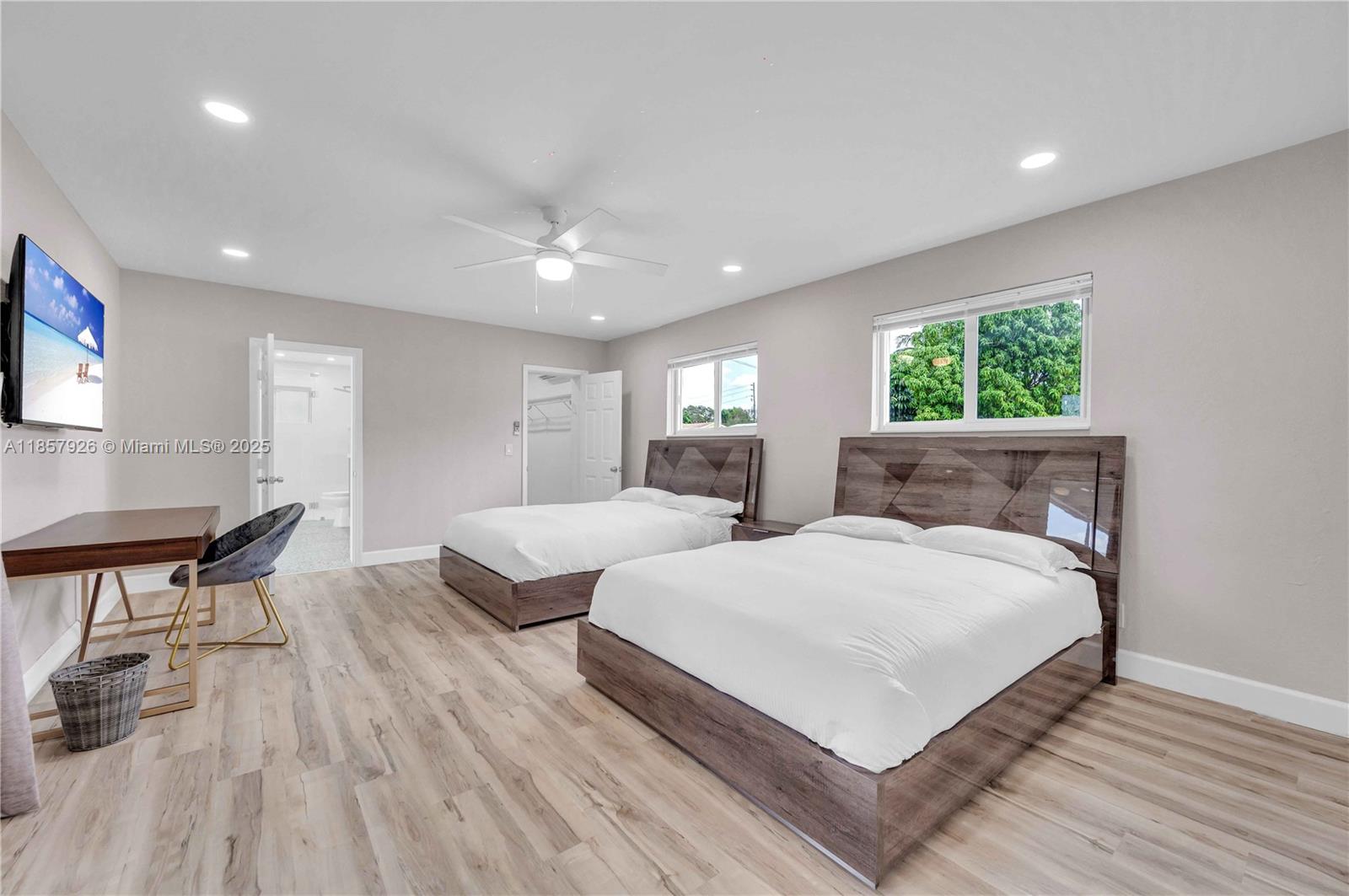 HOLLYWOOD HILLS AMEN PLAT - Residential Lease