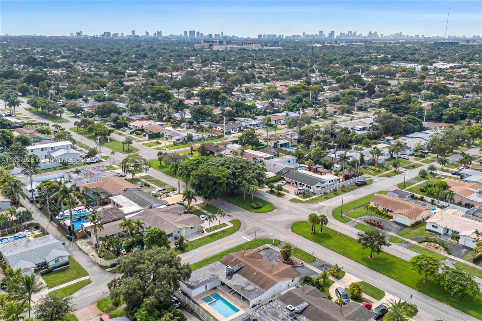 HOLLYWOOD HILLS AMEN PLAT - Residential Lease