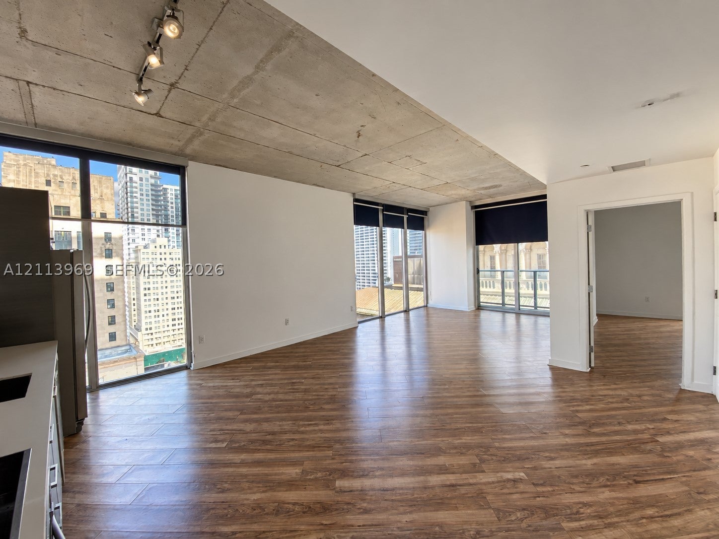 151 SE 1st St 1702, Miami FL 33131