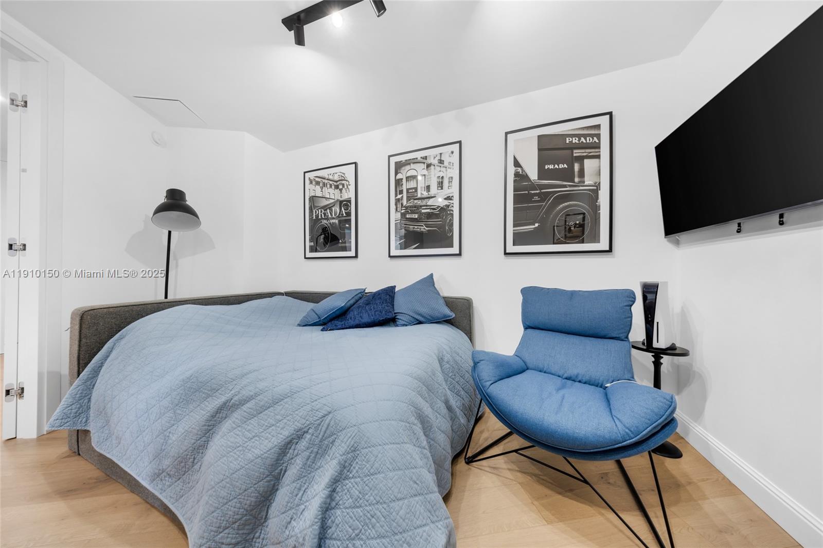 TDR TOWER I CONDO - Residential