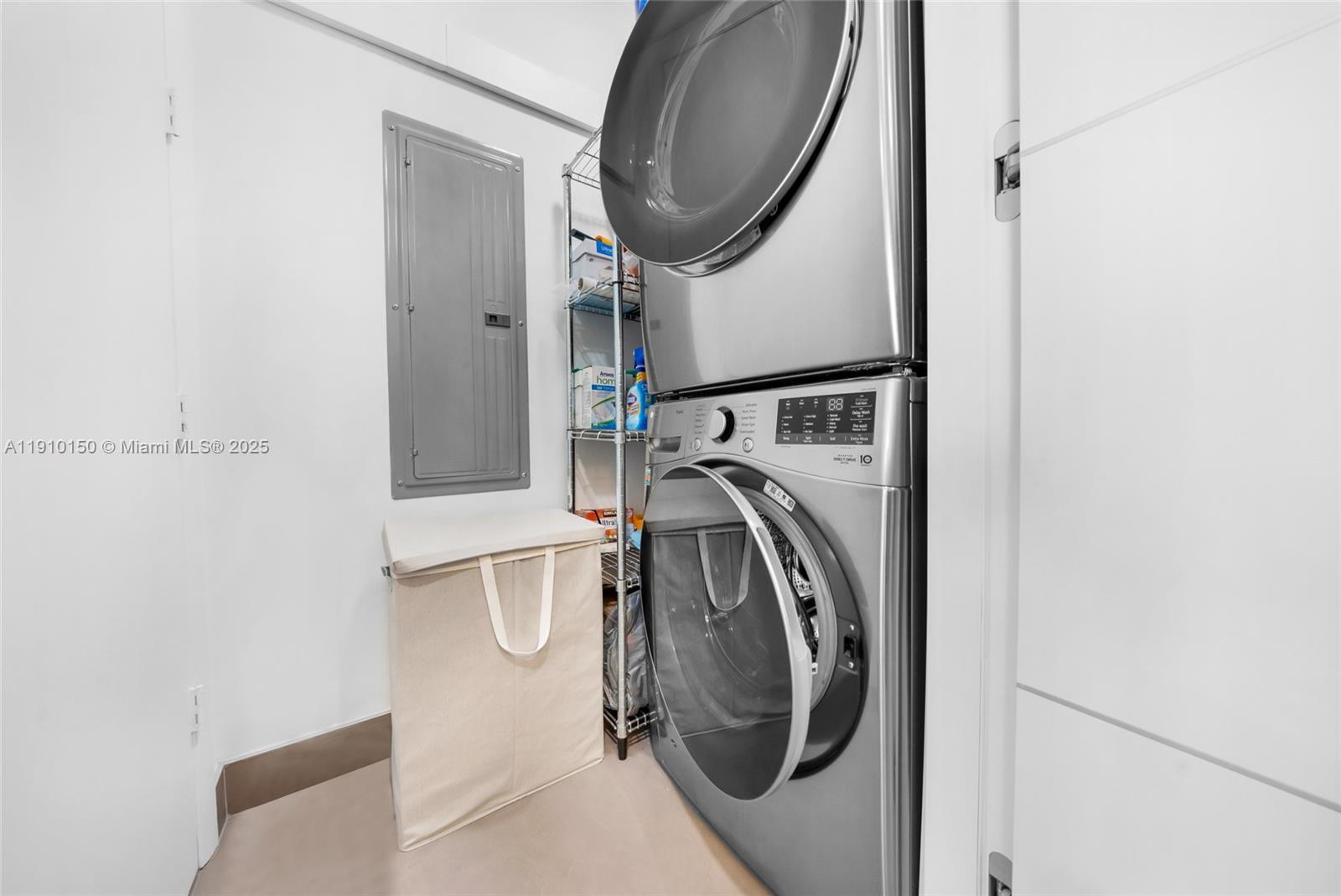 TDR TOWER I CONDO - Residential