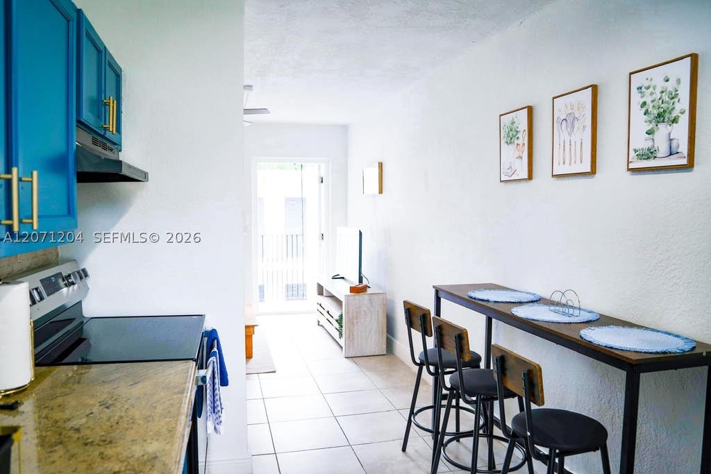 Photo of 608 5th St #10, West Palm Beach, FL 33401 (MLS # A12071204)