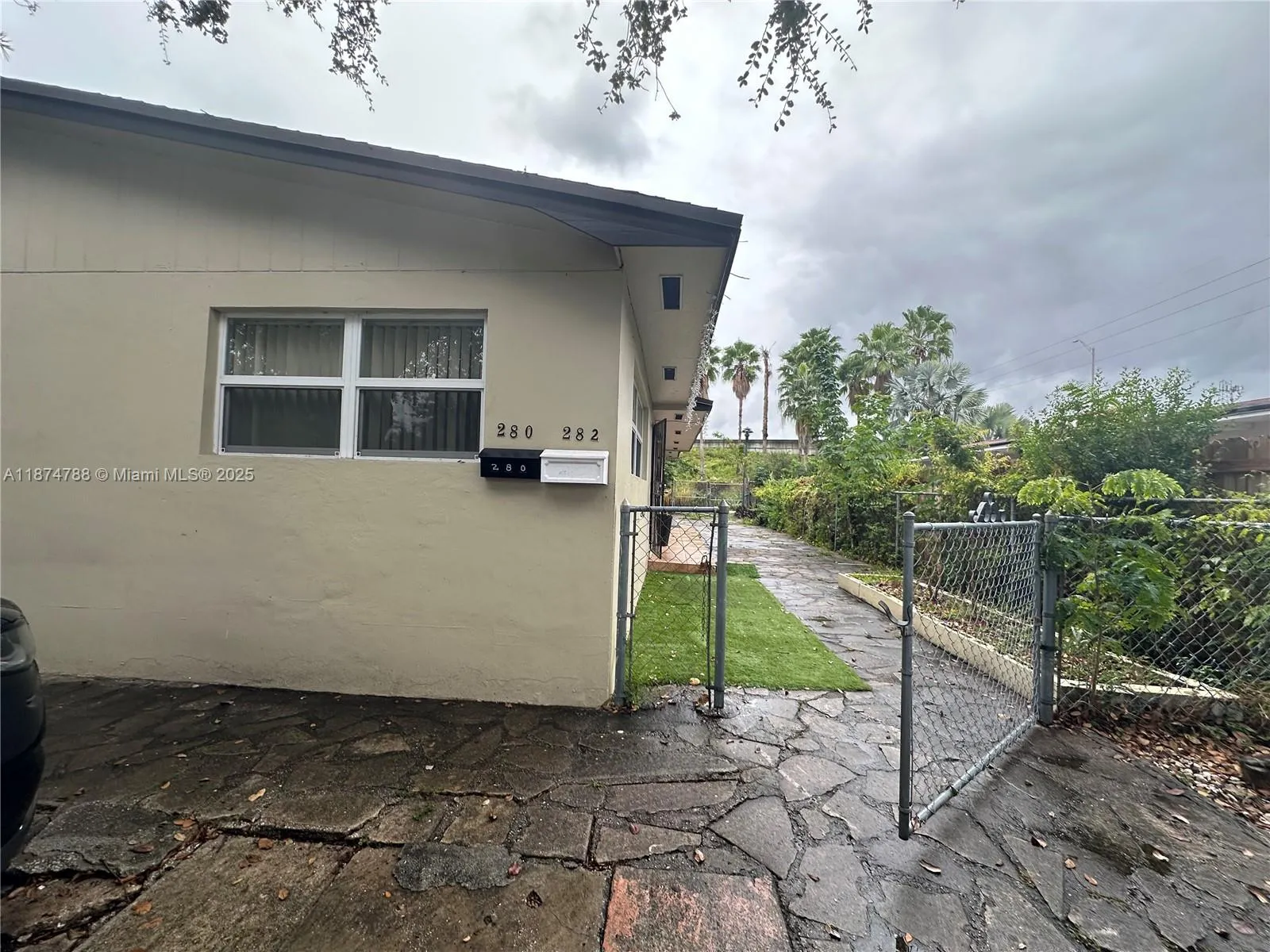 Miami, Florida 33127, United States, 3 Bedrooms Bedrooms, ,2 BathroomsBathrooms,Residential,Active,207574