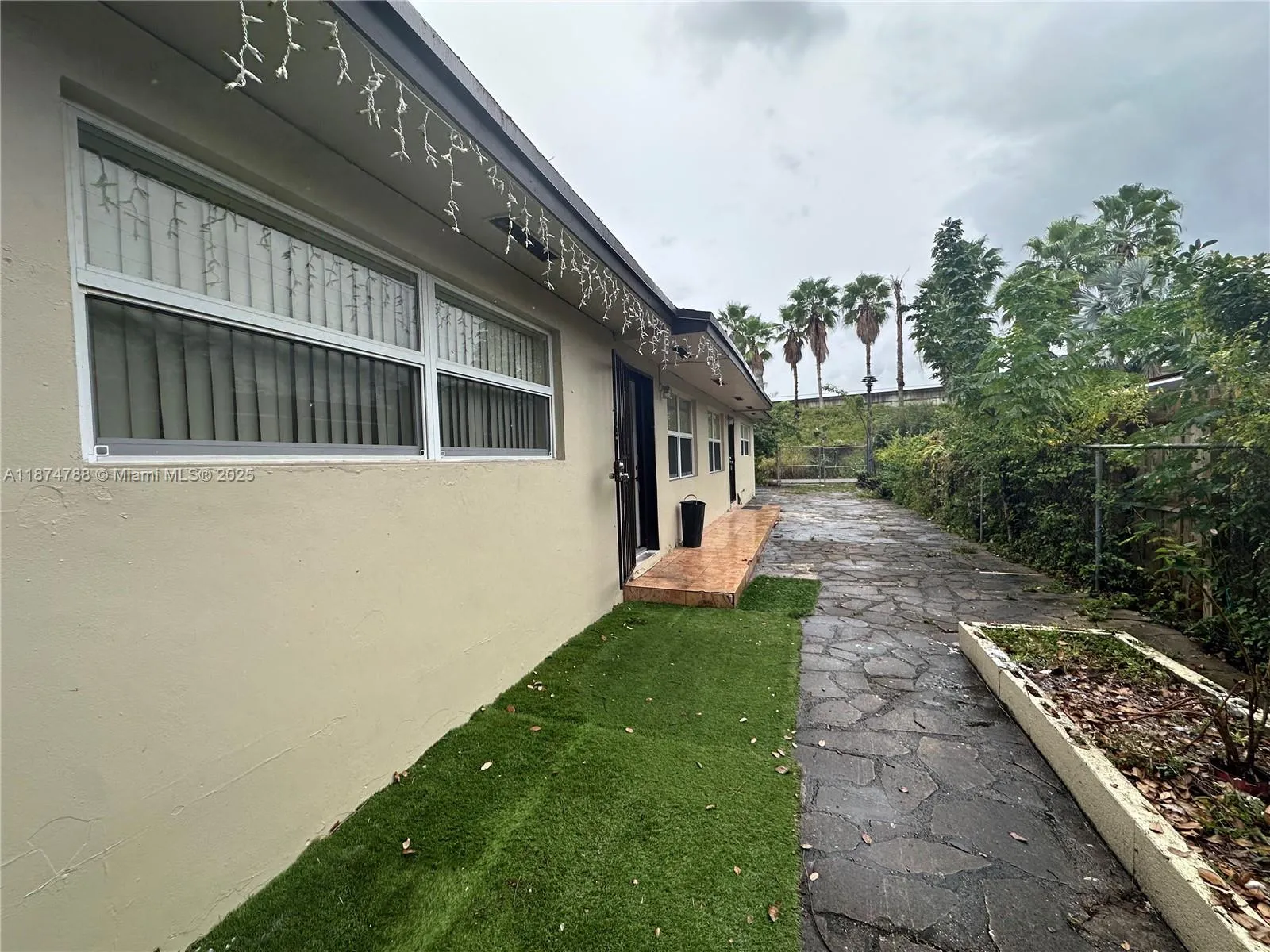 Miami, Florida 33127, United States, 3 Bedrooms Bedrooms, ,2 BathroomsBathrooms,Residential,Active,207574