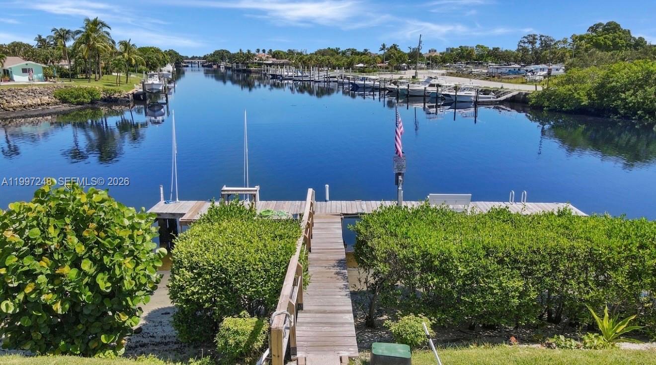 LORI-LYNN CONDO - Residential Lease