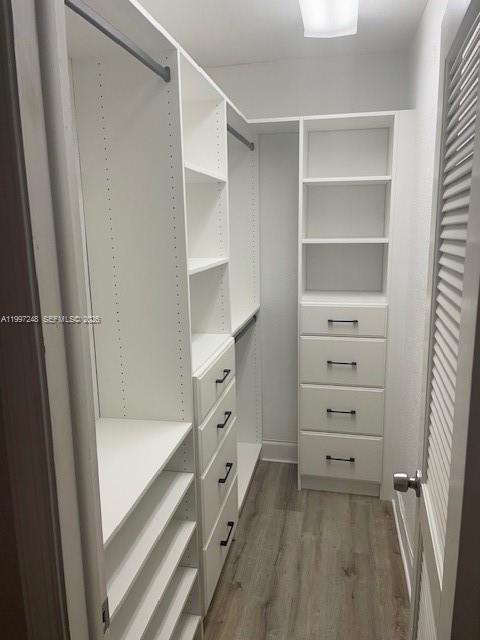 LORI-LYNN CONDO - Residential Lease