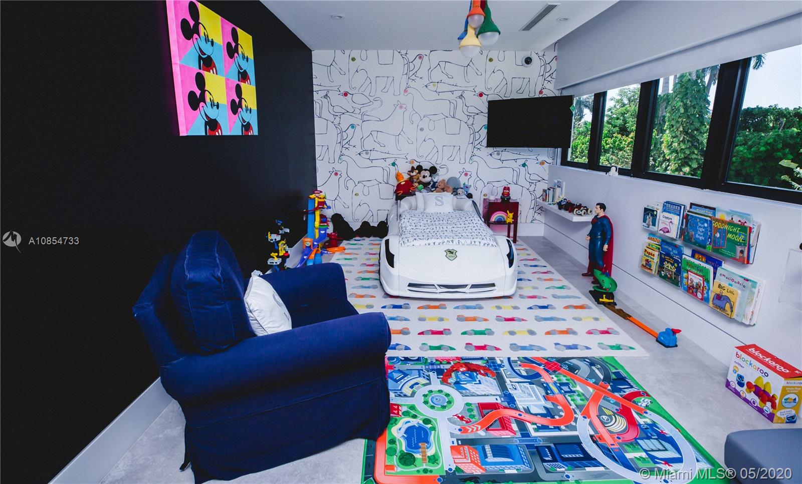 SAN MARINO ISLAND - Residential