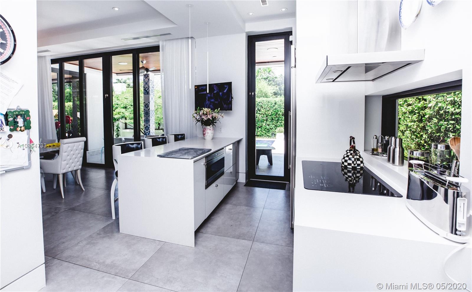 SAN MARINO ISLAND - Residential