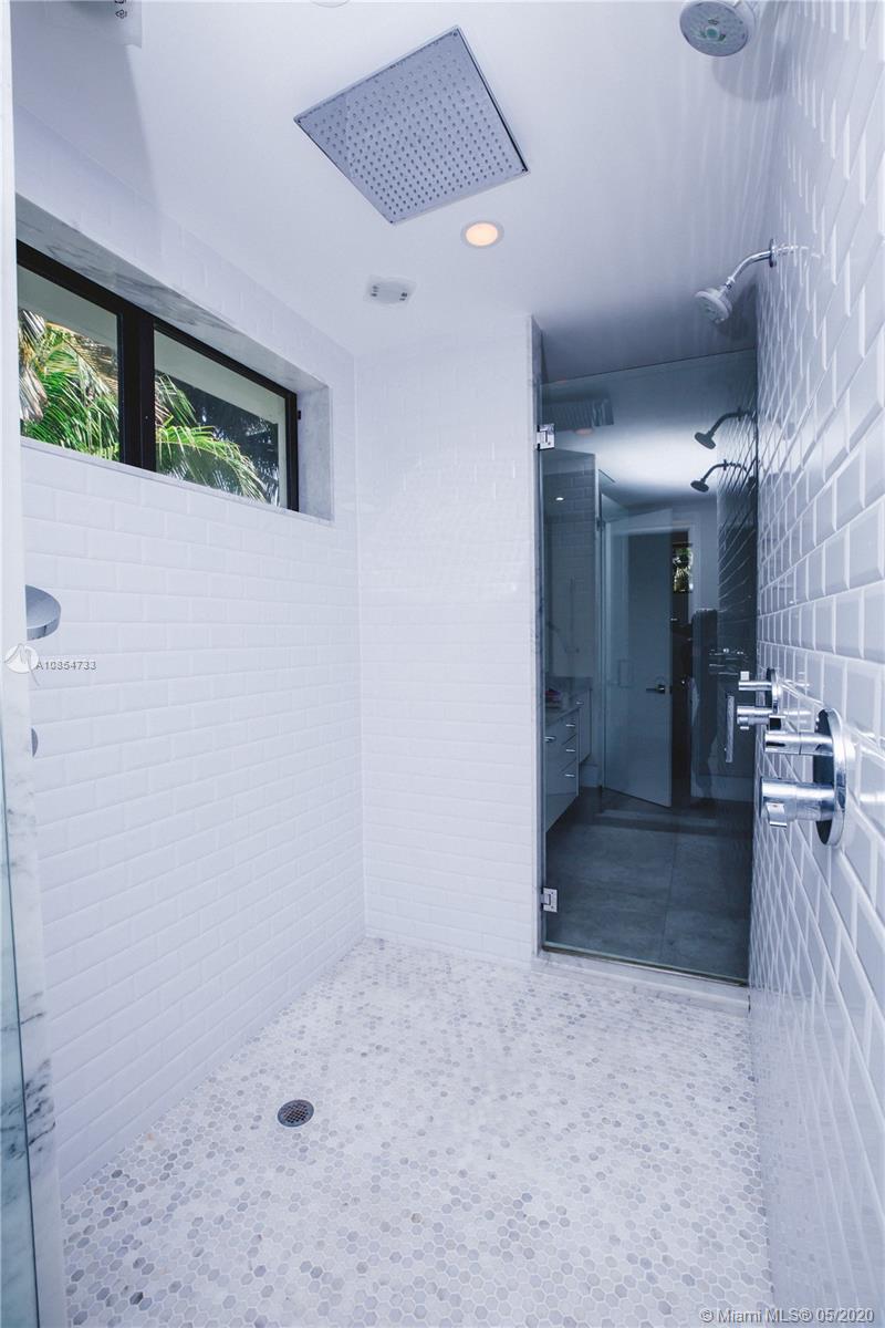 SAN MARINO ISLAND - Residential