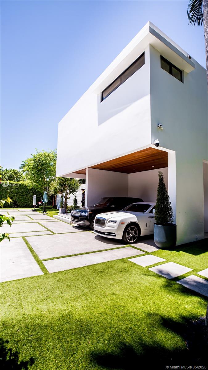 SAN MARINO ISLAND - Residential