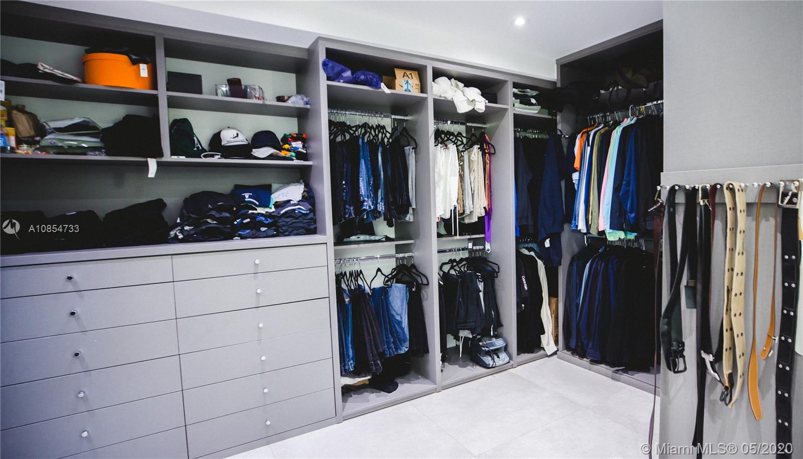 SAN MARINO ISLAND - Residential