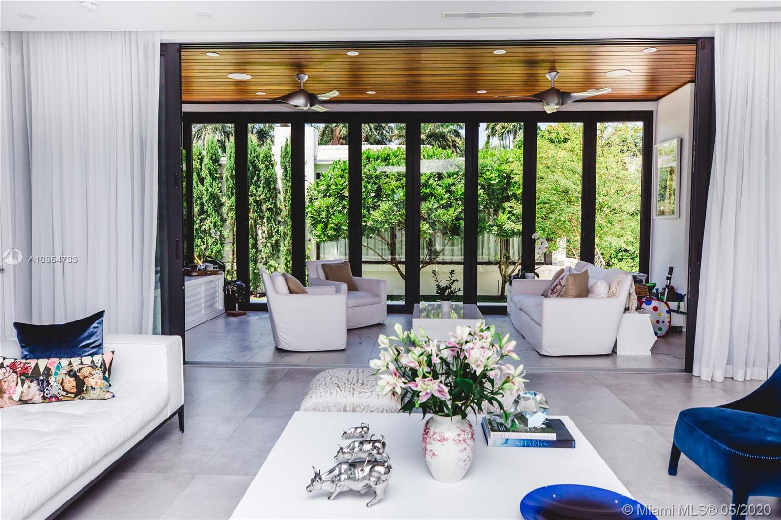 SAN MARINO ISLAND - Residential